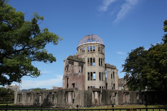 広島市原爆ドーム、広島平和記念公園。