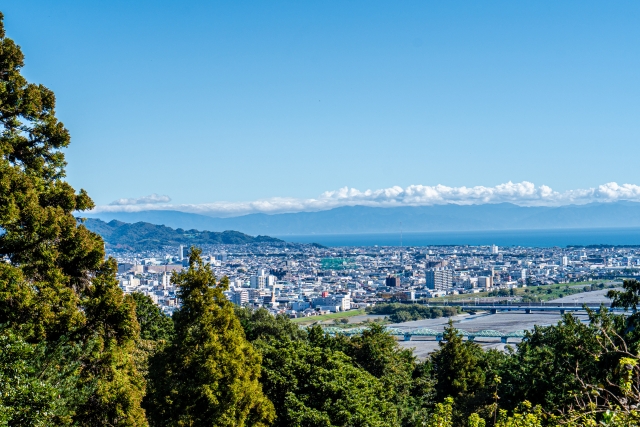 静岡市と駿河湾の眺め