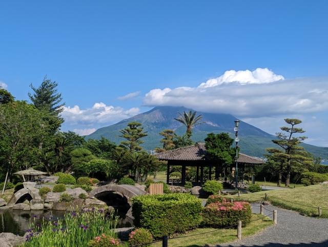 鹿児島市城山公園と桜島