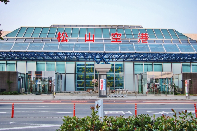 松山空港