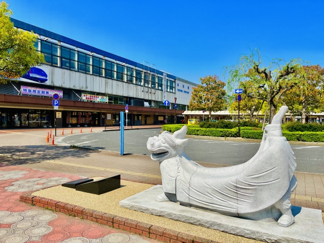 麒麟獅子と鳥取駅
